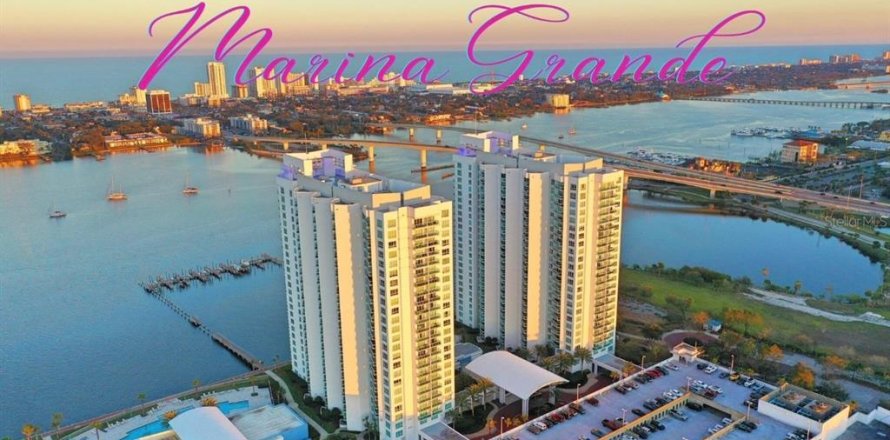Condo à Holly Hill, Floride, 3 chambres  № 537602