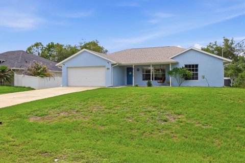 House in North Port, Florida 3 bedrooms, 129.69 sq.m. № 2102519