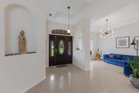 Купить виллу или дом в Майкка Сити, Флорида 9 комнат, 273.23м2, № 1899390 - фото 6