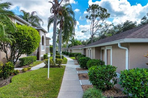 Copropriété à vendre à Sarasota, Floride: 2 chambres, 156.45 m2 № 2142040 - photo 5