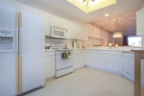 Copropriété à vendre à Sarasota, Floride: 2 chambres, 156.45 m2 № 2142040 - photo 22