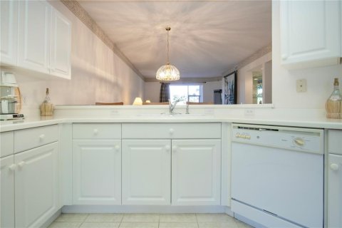 Copropriété à vendre à Sarasota, Floride: 2 chambres, 156.45 m2 № 2142040 - photo 21