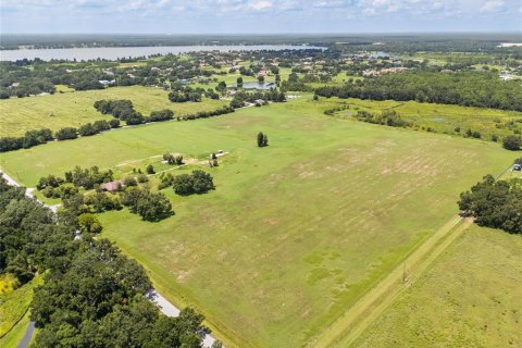 Terreno en venta en Thonotosassa, Florida № 1918800 - foto 1