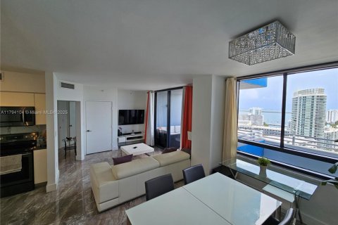 Condo in Miami Beach, Florida, 1 bedroom  № 1863889 - photo 5