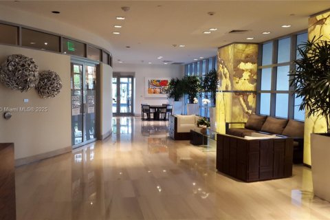 Condo in Miami Beach, Florida, 1 bedroom  № 1863889 - photo 13