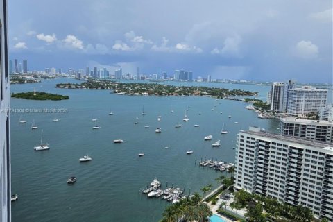 Condo in Miami Beach, Florida, 1 bedroom  № 1863889 - photo 7