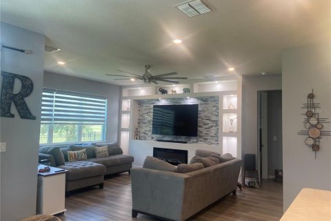 Casa en alquiler en Zephyrhills, Florida, 4 dormitorios, 169.83 m2 № 1857812 - foto 10