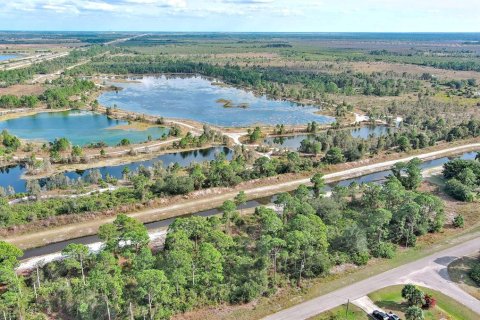 Land in Fort Myers, Florida № 2160198 - photo 15