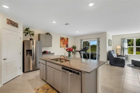 House in Lakeland, Florida 4 bedrooms, 169.83 sq.m. № 1264374 - photo 13