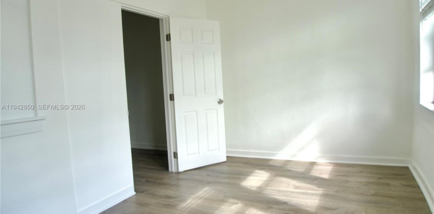 Appartement à Miami, Floride 1 chambre № 2000179