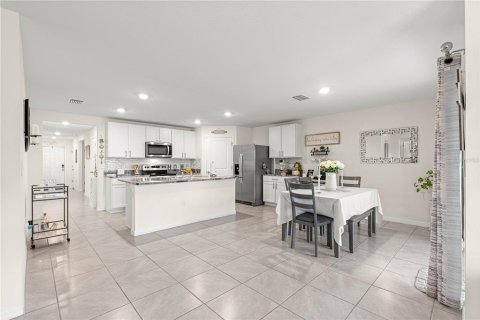 Casa en venta en Ocala, Florida, 4 dormitorios, 169.73 m2 № 1785614 - foto 10