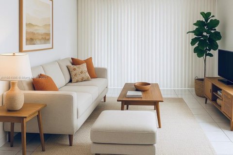 Condo in Miami, Florida, 2 bedrooms  № 1891350 - photo 4
