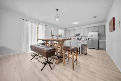 House in Kissimmee, Florida 8 bedrooms, 338.91 sq.m. № 2104204 - photo 19