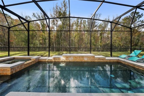 House in Kissimmee, Florida 8 bedrooms, 338.91 sq.m. № 2104204 - photo 3