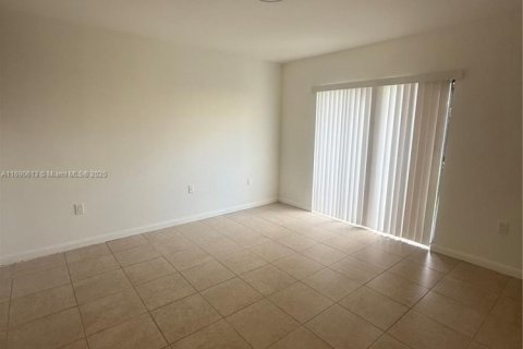 Adosado en alquiler en Lauderhill, Florida, 2 dormitorios, 94.76 m2 № 1968025 - foto 13