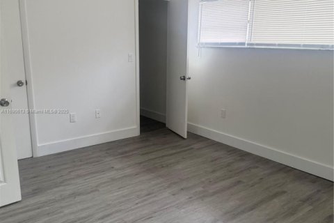 Adosado en alquiler en Lauderhill, Florida, 2 dormitorios, 94.76 m2 № 1968025 - foto 6