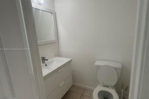 Adosado en alquiler en Lauderhill, Florida, 2 dormitorios, 94.76 m2 № 1968025 - foto 15