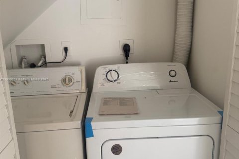 Adosado en alquiler en Lauderhill, Florida, 2 dormitorios, 94.76 m2 № 1968025 - foto 16