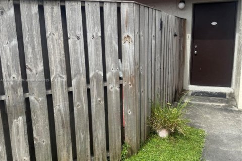 Adosado en alquiler en Lauderhill, Florida, 2 dormitorios, 94.76 m2 № 1968025 - foto 18