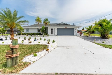 Casa en Cape Coral, Florida 3 dormitorios, 166.76 m2 № 2082495