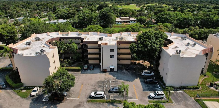 Condo in Plantation, Florida, 2 bedrooms  № 1891789