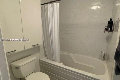 Condominio en alquiler en Miami, Florida, 1 dormitorio, 73.86 m2 № 1896841 - foto 16