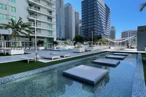 Condominio en alquiler en Miami, Florida, 1 dormitorio, 73.86 m2 № 1896841 - foto 24