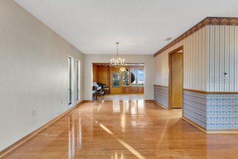 House in Windermere, Florida 4 bedrooms, 292.64 sq.m. № 1513170 - photo 26