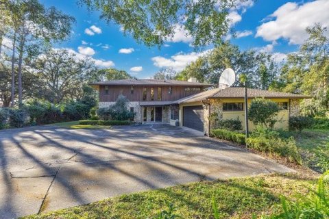 House in Windermere, Florida 4 bedrooms, 292.64 sq.m. № 1513170 - photo 19
