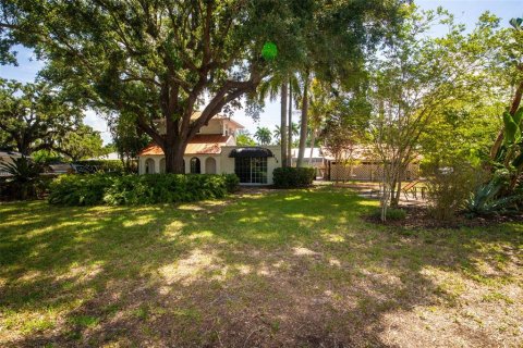 House in Bradenton, Florida 4 bedrooms, 140.65 sq.m. № 2232381 - photo 11