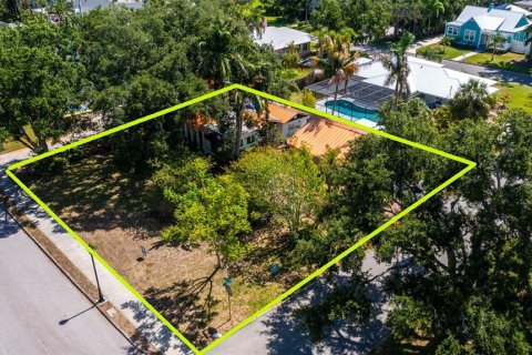 House in Bradenton, Florida 4 bedrooms, 140.65 sq.m. № 2232381 - photo 3
