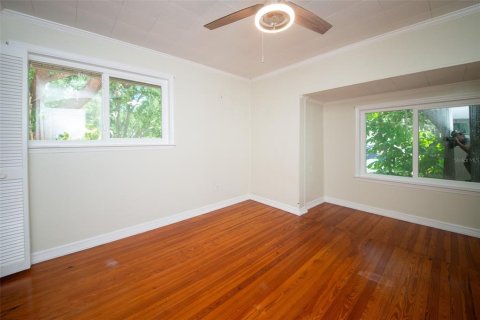 House in Bradenton, Florida 4 bedrooms, 140.65 sq.m. № 2232381 - photo 26