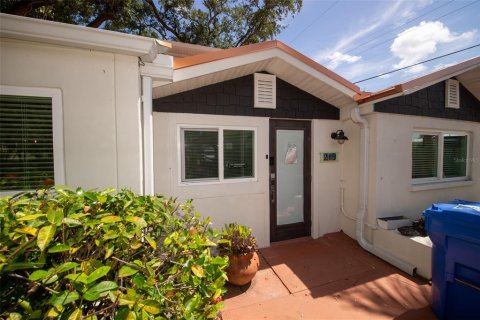 House in Bradenton, Florida 4 bedrooms, 140.65 sq.m. № 2232381 - photo 6