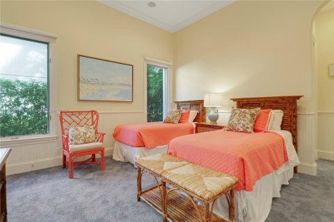 House in Jupiter, Florida 4 bedrooms, 528.71 sq.m. № 1811782 - photo 26