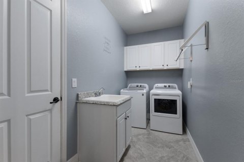 House in LAKEWOOD NATIONAL in Bradenton, Florida 3 bedrooms, 208.84 sq.m. № 1561117 - photo 6