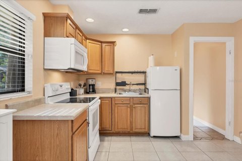 Villa ou maison à louer à Sarasota, Floride: 1 chambre, 41.81 m2 № 2415448 - photo 21