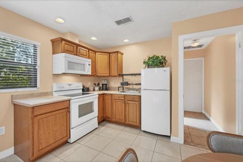 Villa ou maison à louer à Sarasota, Floride: 1 chambre, 41.81 m2 № 2415448 - photo 18