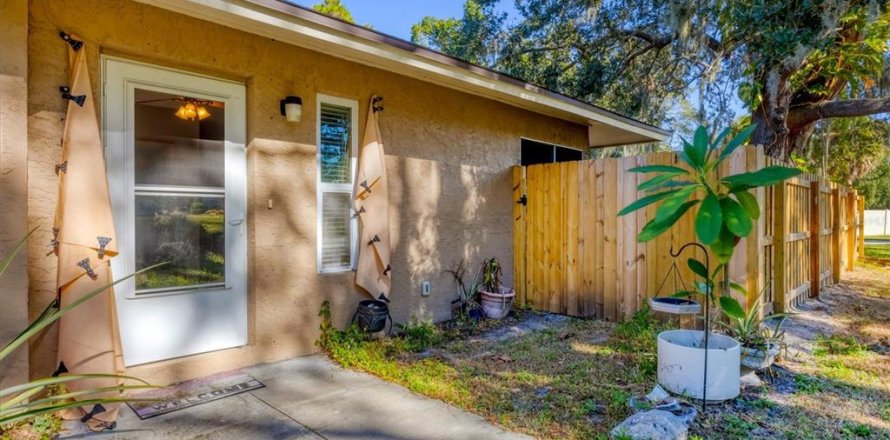 Villa ou maison à Sarasota, Floride 1 chambre, 41.81 m2 № 2415448
