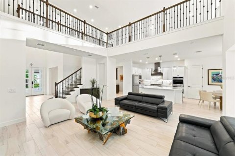 House in Gotha, Florida 6 bedrooms, 485.51 sq.m. № 2329299 - photo 11