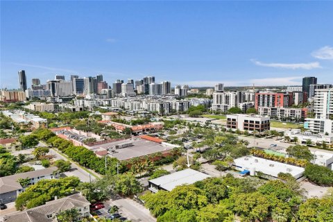 Touwnhouse à vendre à Fort Lauderdale, Floride: 4 chambres, 289.02 m2 № 2269446 - photo 9