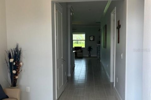 House in Parrish, Florida 2 bedrooms, 206.06 sq.m. № 1906053 - photo 5