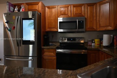 Adosado en venta en Plantation, Florida, 3 dormitorios, 122.45 m2 № 1855388 - foto 3