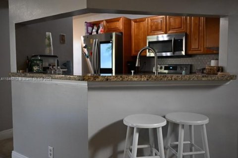 Adosado en venta en Plantation, Florida, 3 dormitorios, 122.45 m2 № 1855388 - foto 4