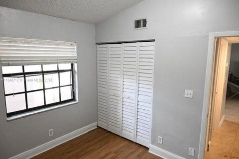 Adosado en venta en Plantation, Florida, 3 dormitorios, 122.45 m2 № 1855388 - foto 10
