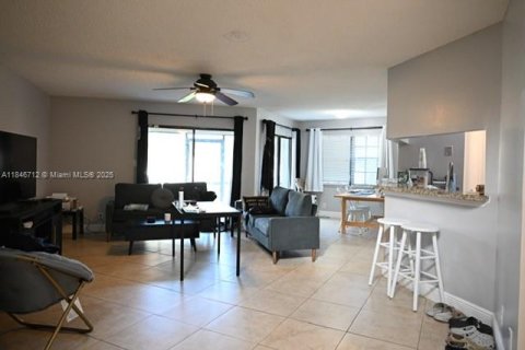Adosado en venta en Plantation, Florida, 3 dormitorios, 122.45 m2 № 1855388 - foto 5