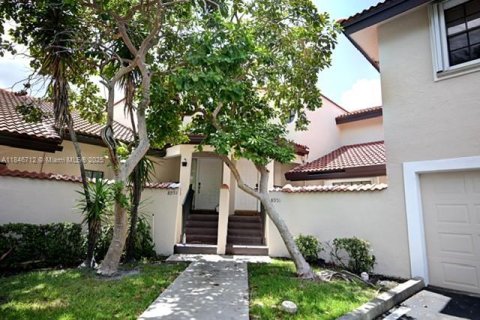 Adosado en venta en Plantation, Florida, 3 dormitorios, 122.45 m2 № 1855388 - foto 2
