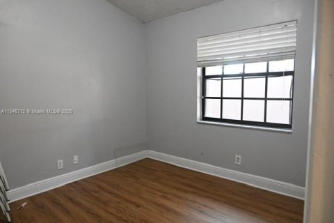 Adosado en venta en Plantation, Florida, 3 dormitorios, 122.45 m2 № 1855388 - foto 11