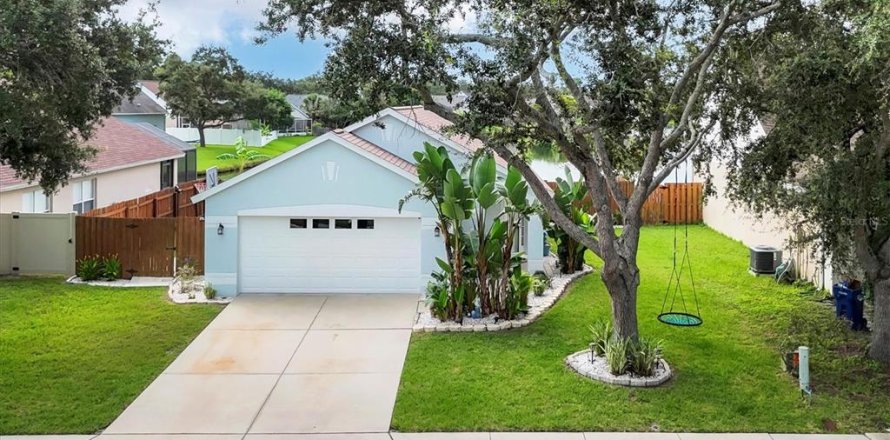 Villa ou maison à Palmetto, Floride 3 chambres, 116.31 m2 № 1910038