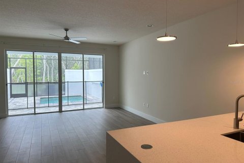 Touwnhouse à louer à Clermont, Floride: 3 chambres, 172.15 m2 № 2425966 - photo 8
