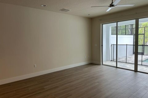 Touwnhouse à louer à Clermont, Floride: 3 chambres, 172.15 m2 № 2425966 - photo 7
